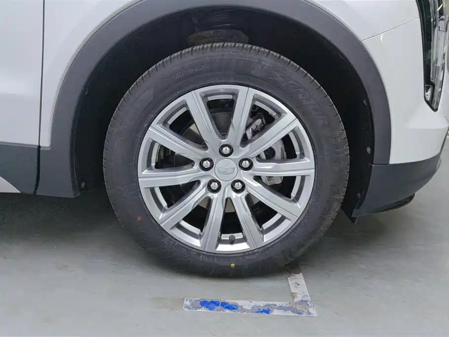Cadillac XT4 2020 Facelift 28T 2WD Leading фото 6