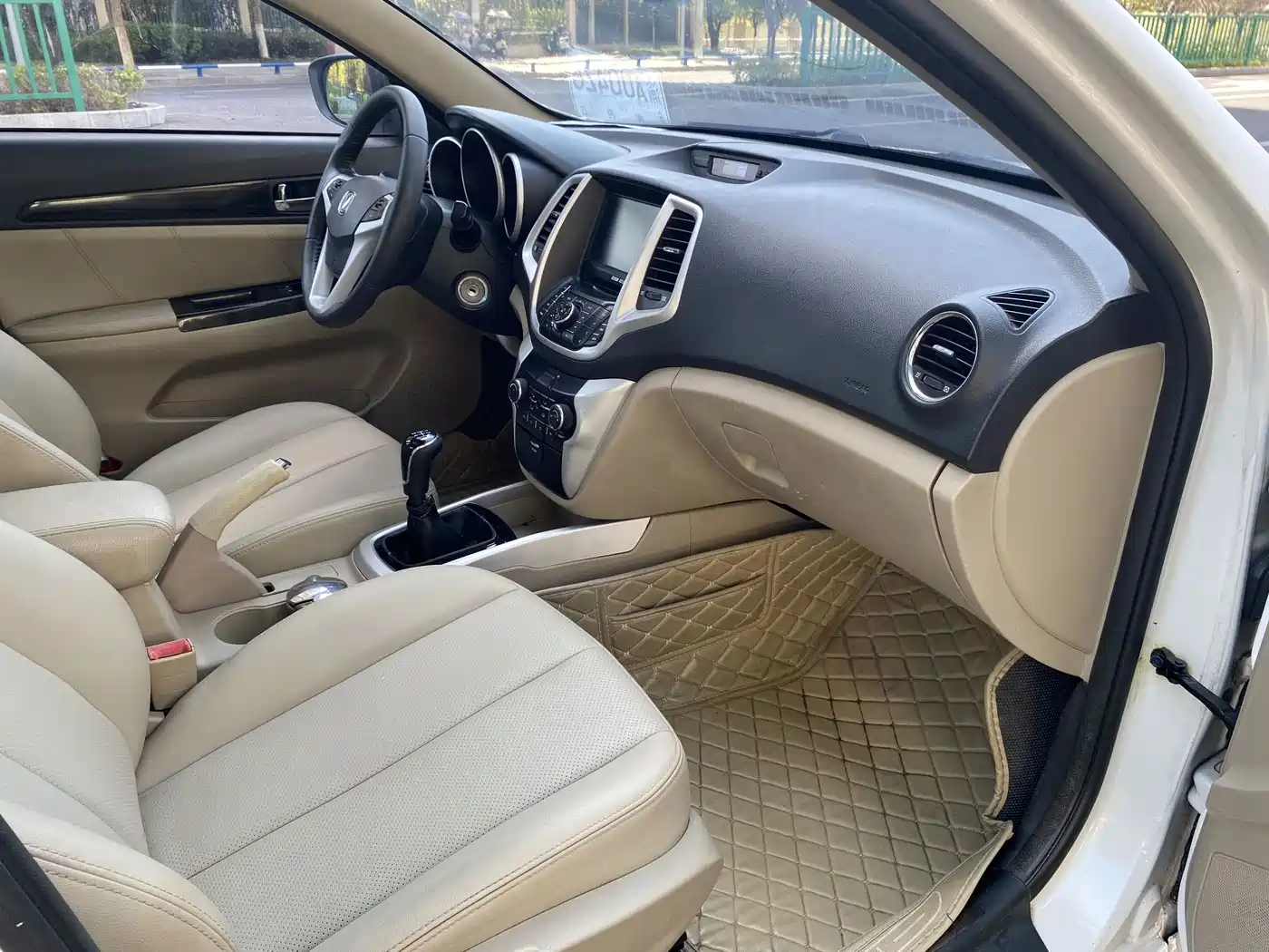 Changan Eado 2014 2014 1.6L Manual Luxury
