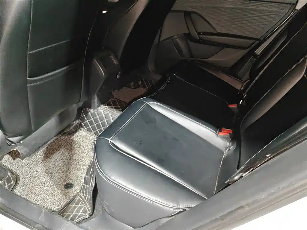Volkswagen Tharu 2021 Model 280TSI 2WD Trend Edition фото 11