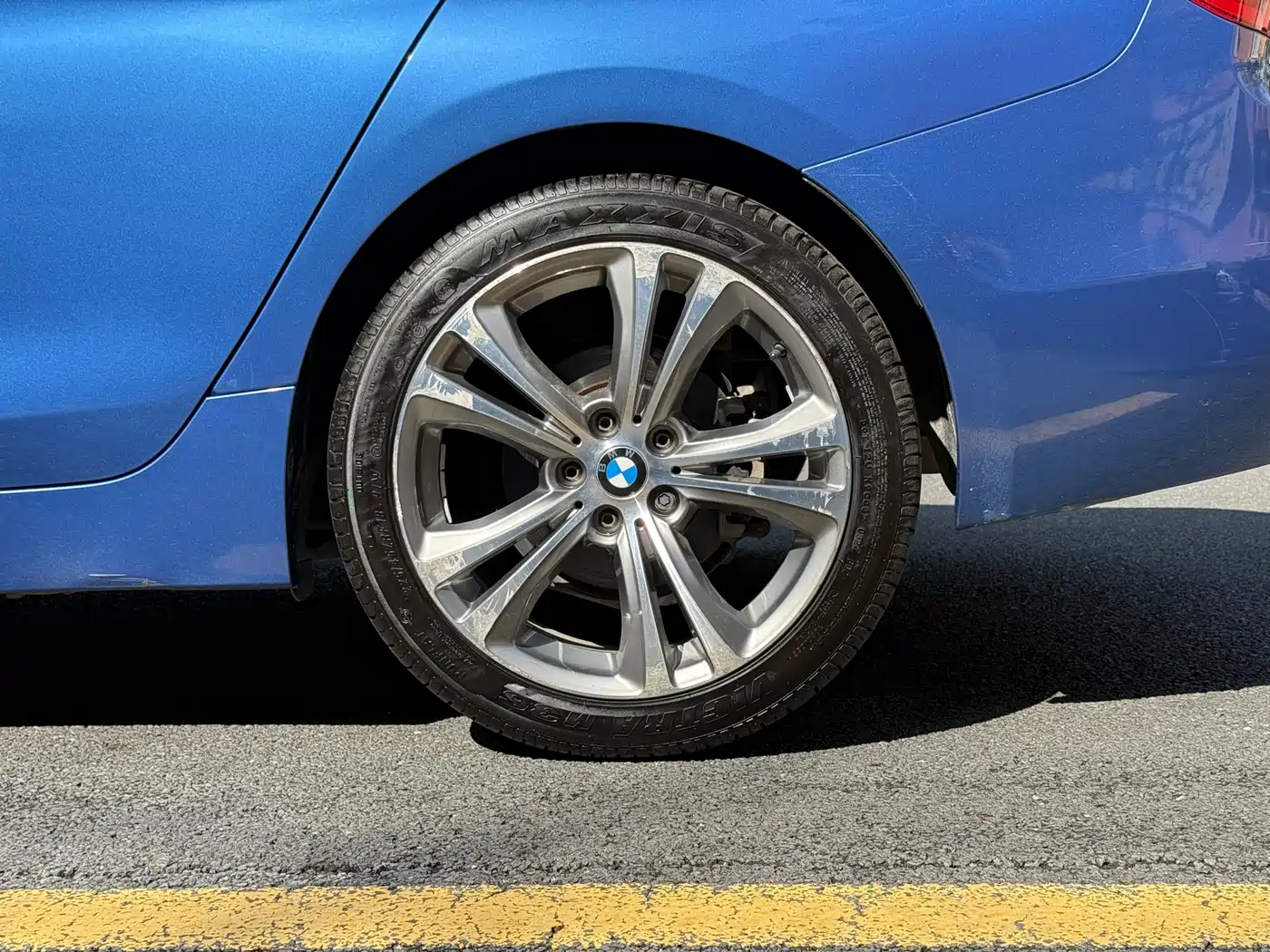 BMW 1 Series 2017 118i Sport фото 16