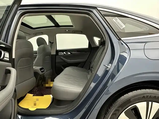 Geely Galaxy Galaxy A7 2025 EM-i 150km Explorer+ Edition фото 12