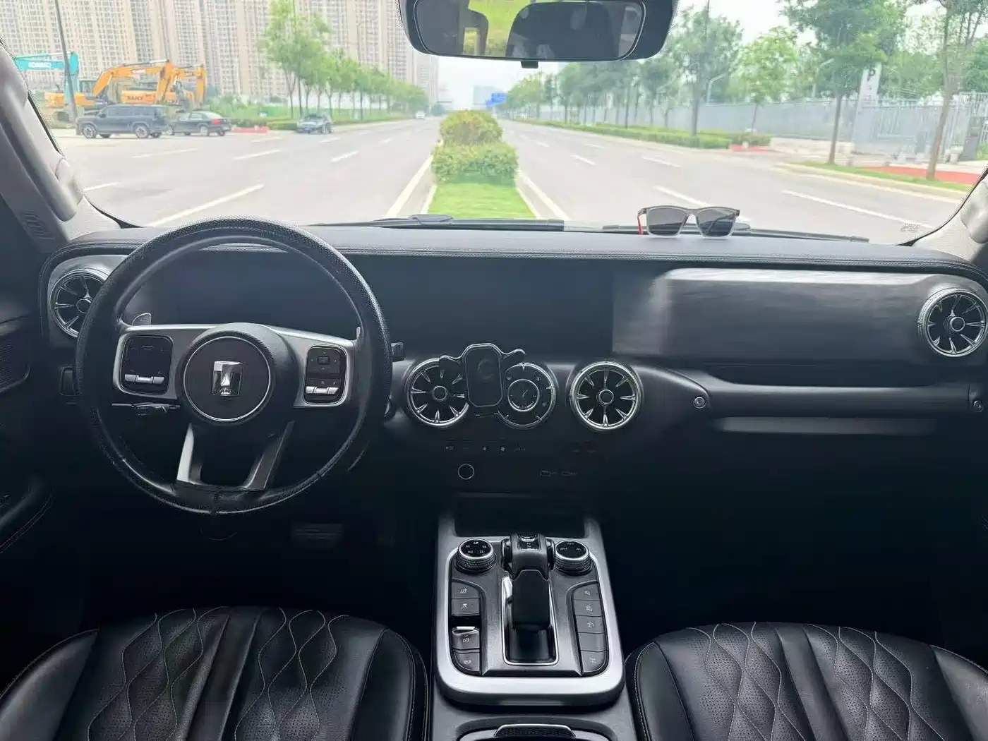 Tank 300 2023 Off-Road Edition 2.0T Challenger фото 5