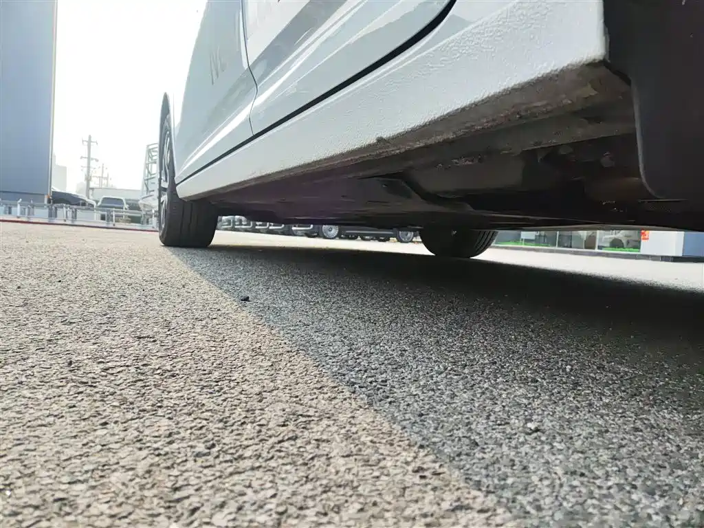 Volkswagen Lavida 2024 Model 300TSI DSG Starlight Leading Edition фото 22