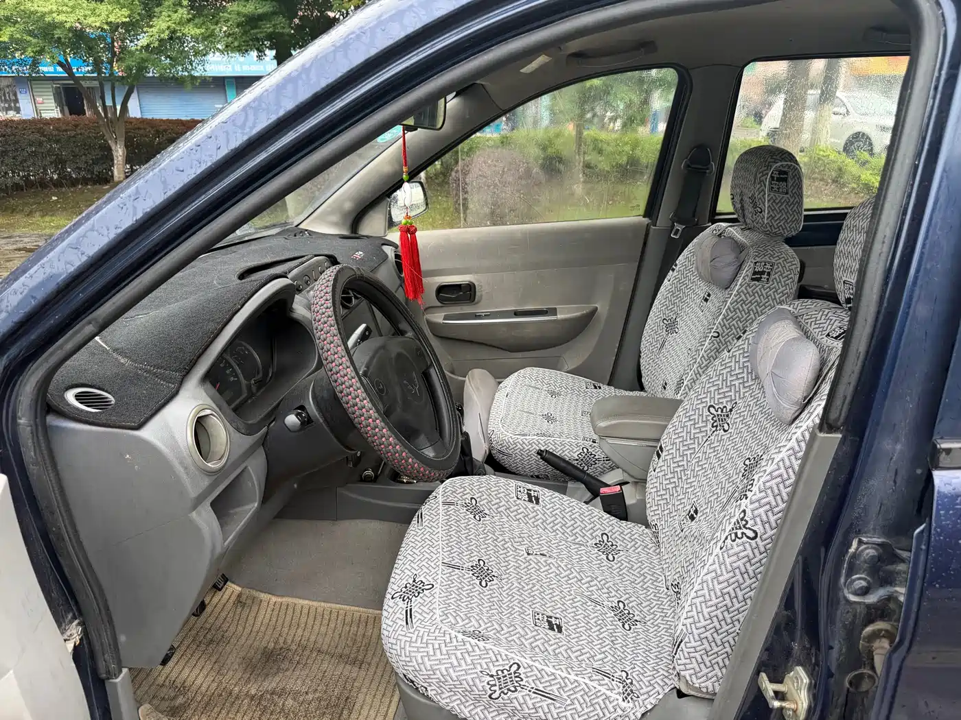 Wuling Motors Wuling Hongguang 2014 2013 1.5L Basic