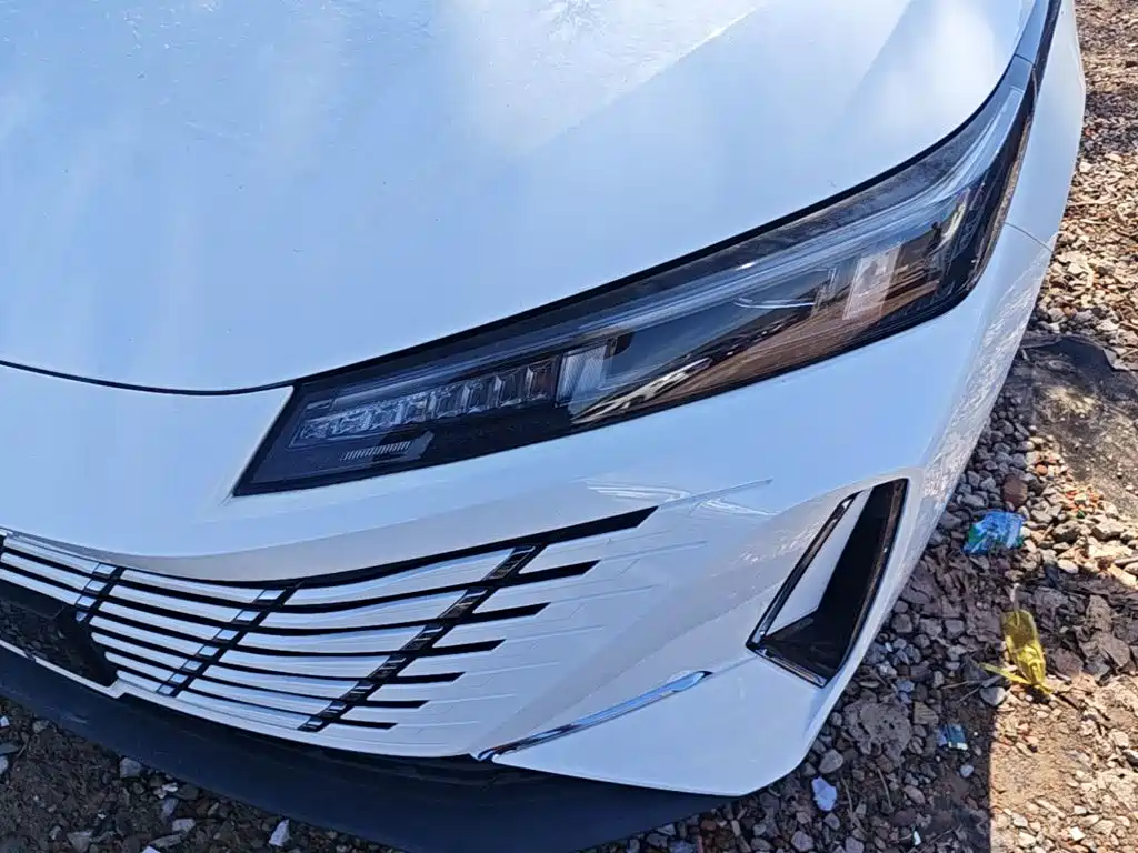 صورة 24 - Changan Eado PHEV