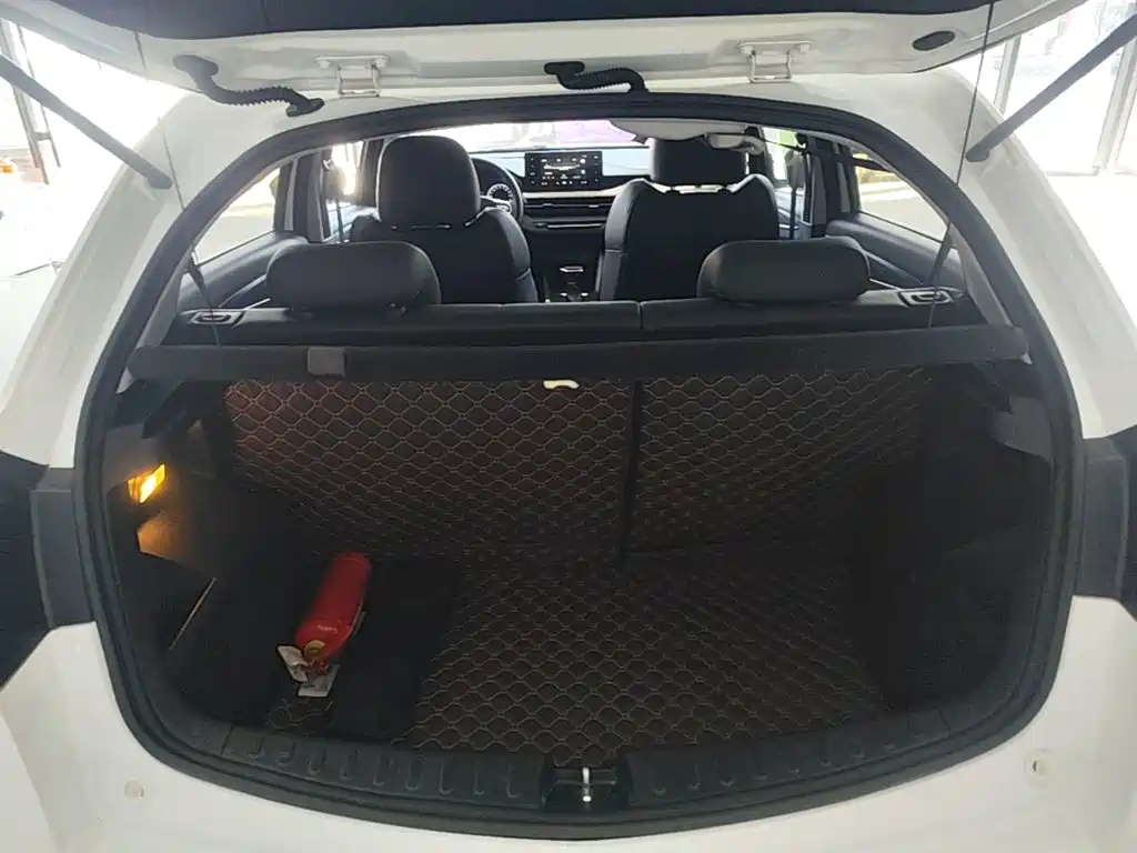 Photo 19 - Geely Vision X3
