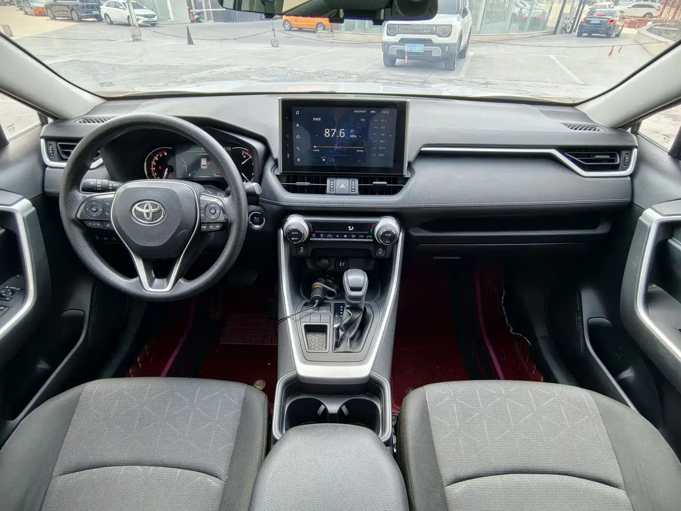 Toyota RAV4 Rongfang 2022 2.0L CVT 2WD Trend Edition фото 5