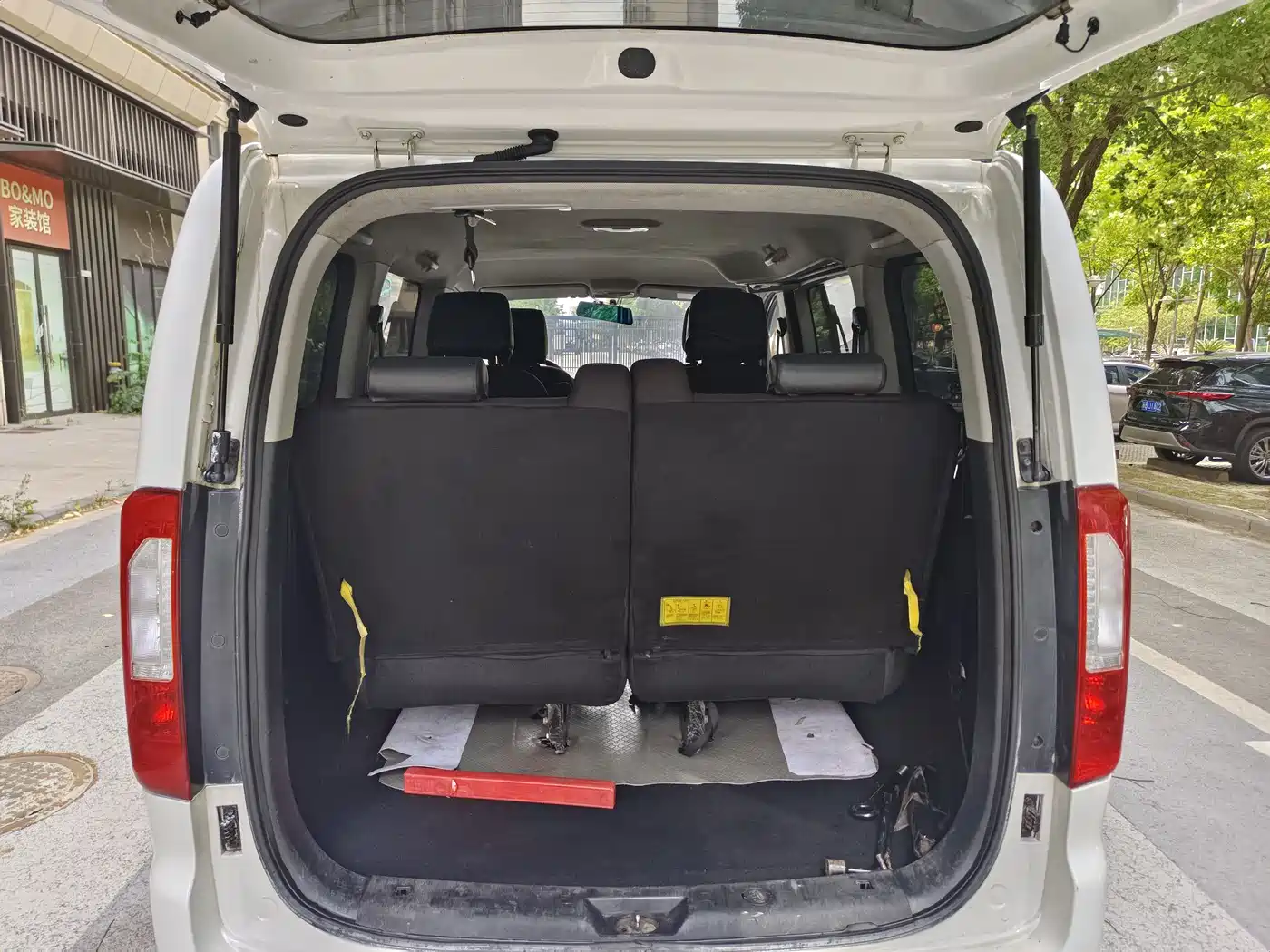 JAC Refine M3 2017 2016 IKEA Edition 1.6L Luxury