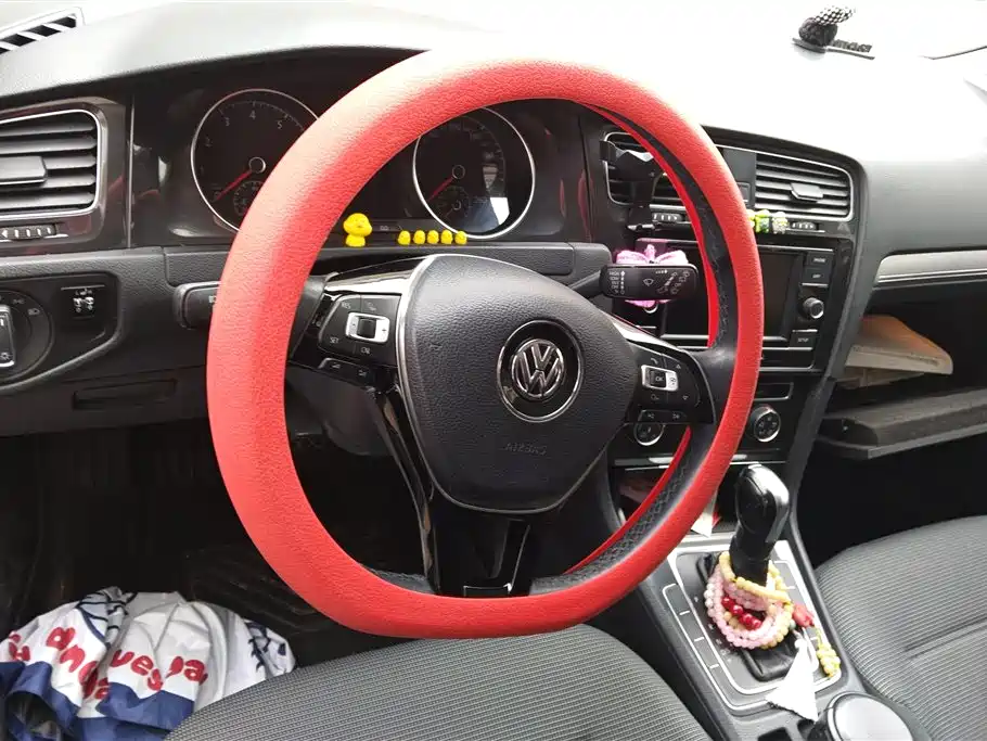Volkswagen Golf 2018 1.6L Automatic Comfort фото 15