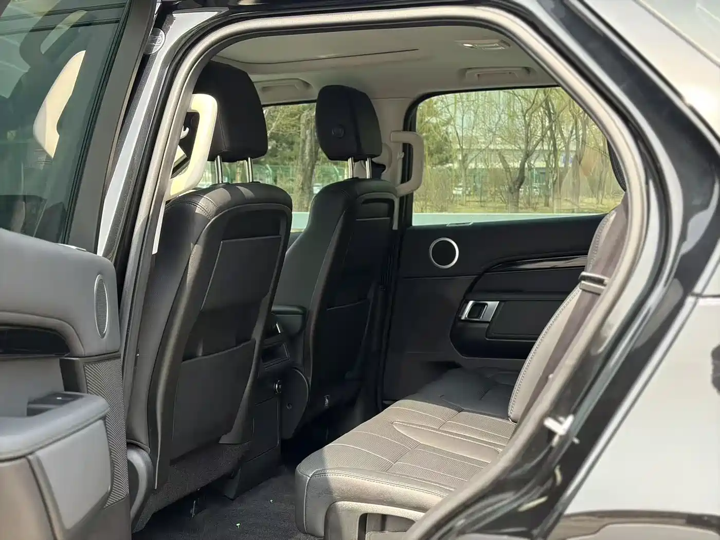 Land Rover Discovery 2017 3.0 SC V6 SE фото 5
