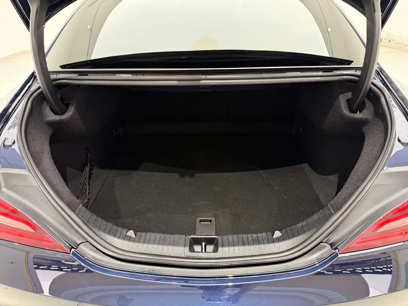 Mercedes-Benz CLA (Import) 2018 CLA 220 4MATIC фото 8