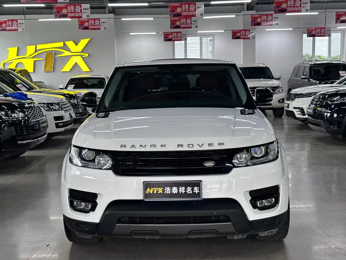 Land Rover Range Rover Sport 2016 Model 3.0 SC V6 HSE фото 2