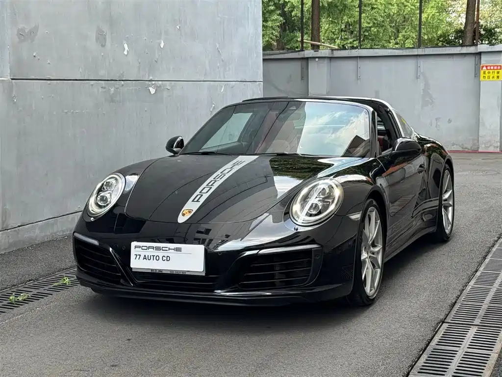 Фото 1 - Porsche 911