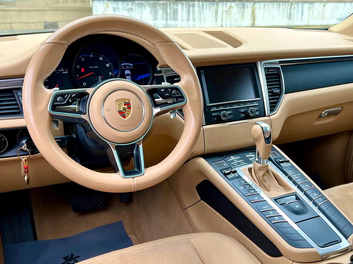 Porsche Macan 2016 Macan 2.0T фото 12
