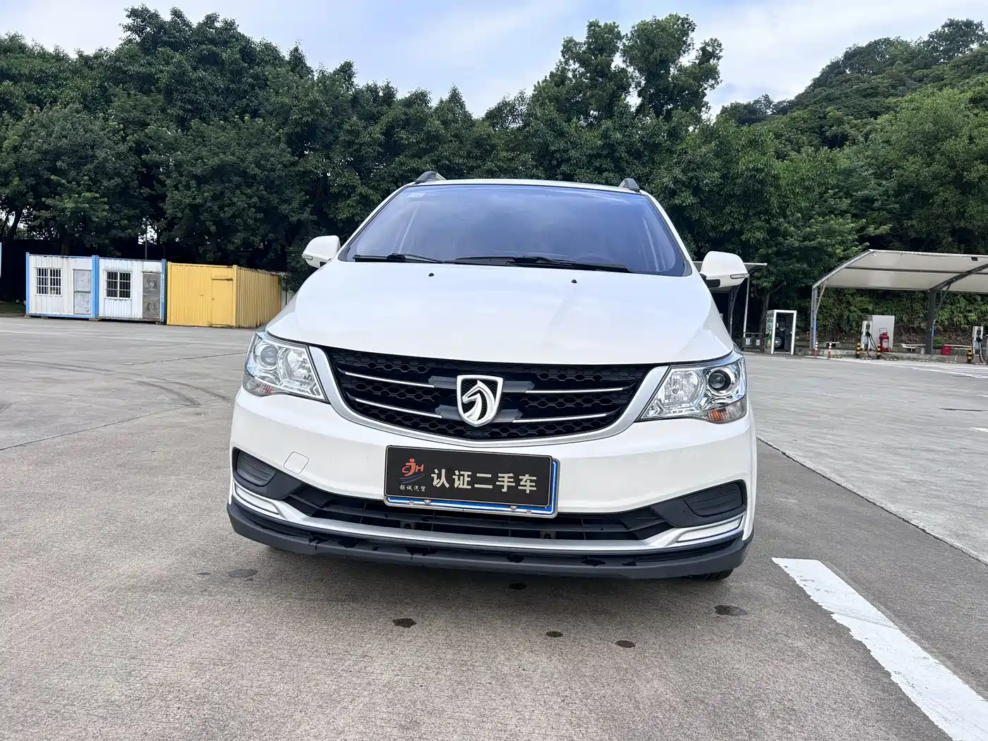 Фото 2 - Baojun 730