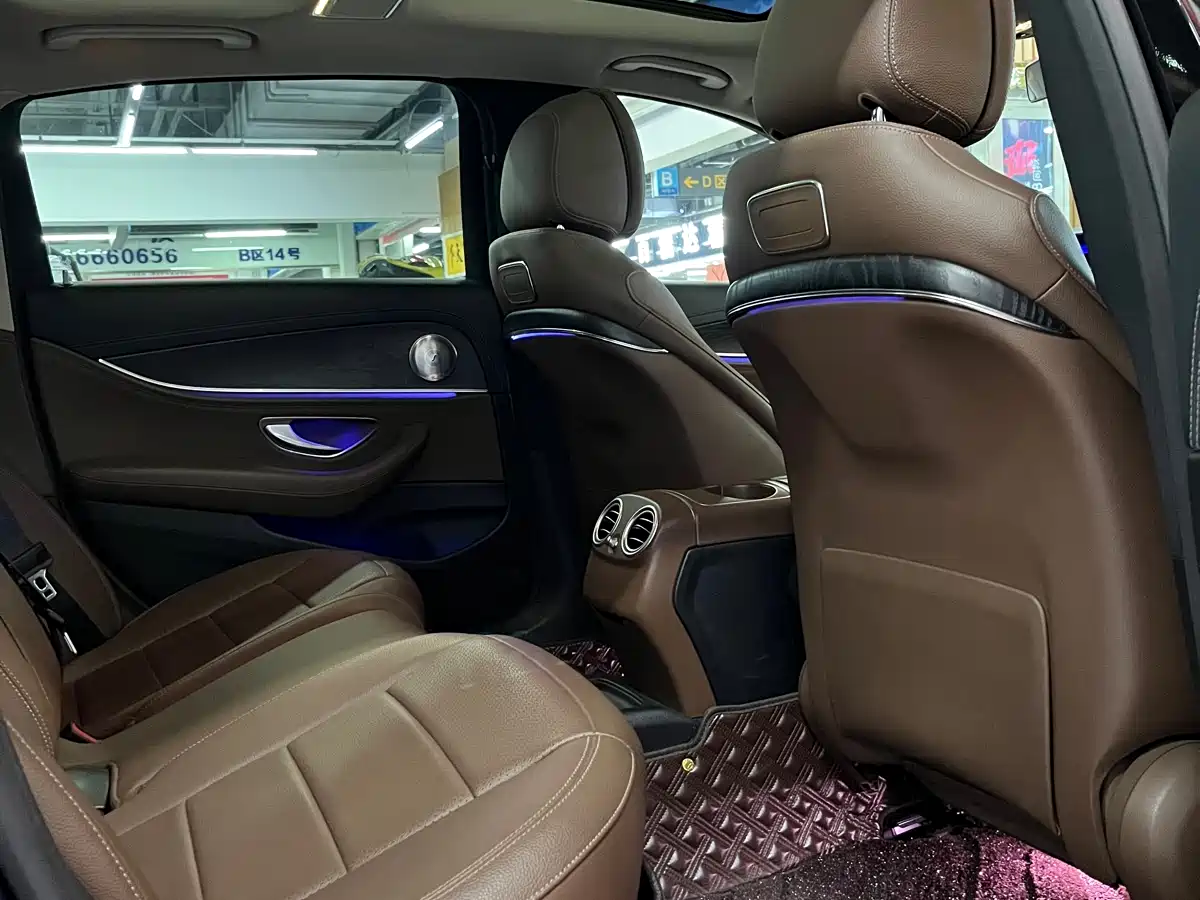 Mercedes-Benz E-Class 2018 E 200 L Sport фото 13