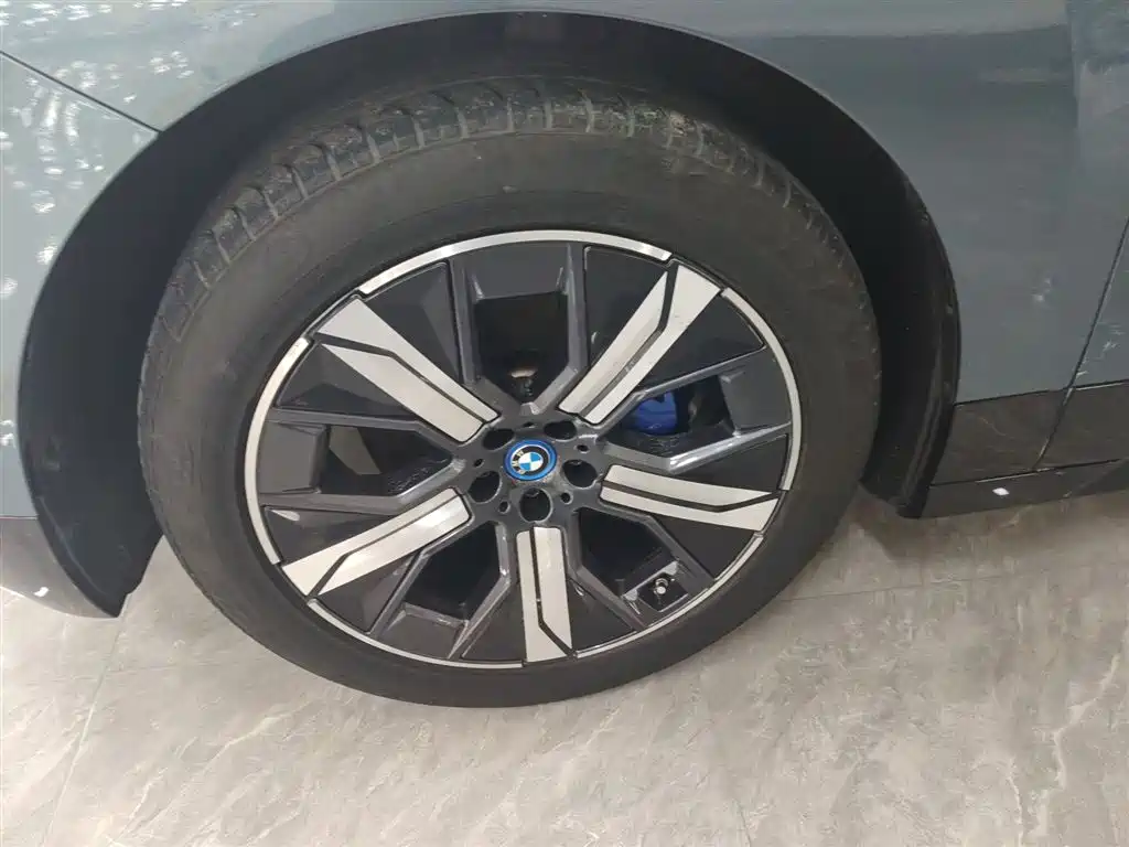 BMW iX 2022 xDrive40 фото 23