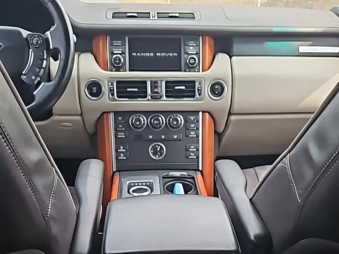 Land Rover Range Rover 2012 4.4 TDV8 фото 15