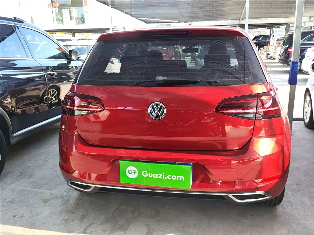 Volkswagen Golf 2018 230TSI Automatic Luxury фото 25