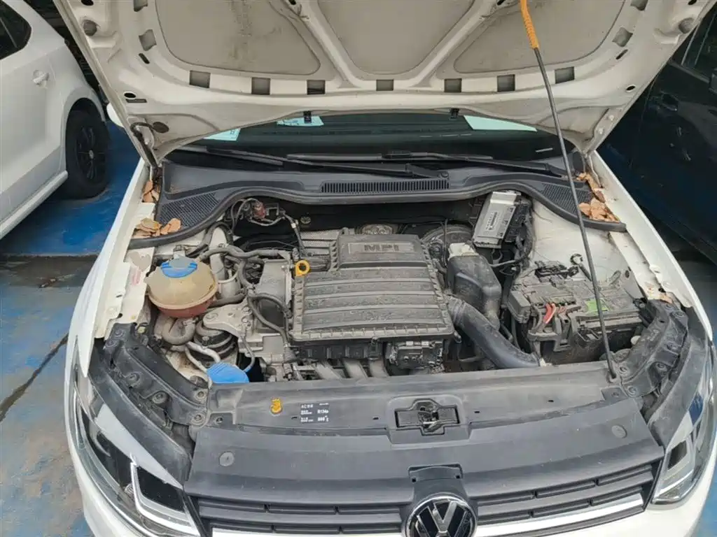 Volkswagen Polo 2016 1.6L Automatic Comfort фото 20