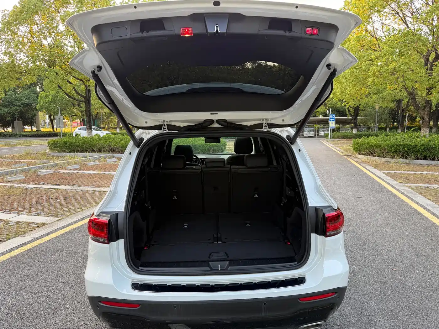 Mercedes-Benz GLB 2020 2021 GLB 200 4MATIC