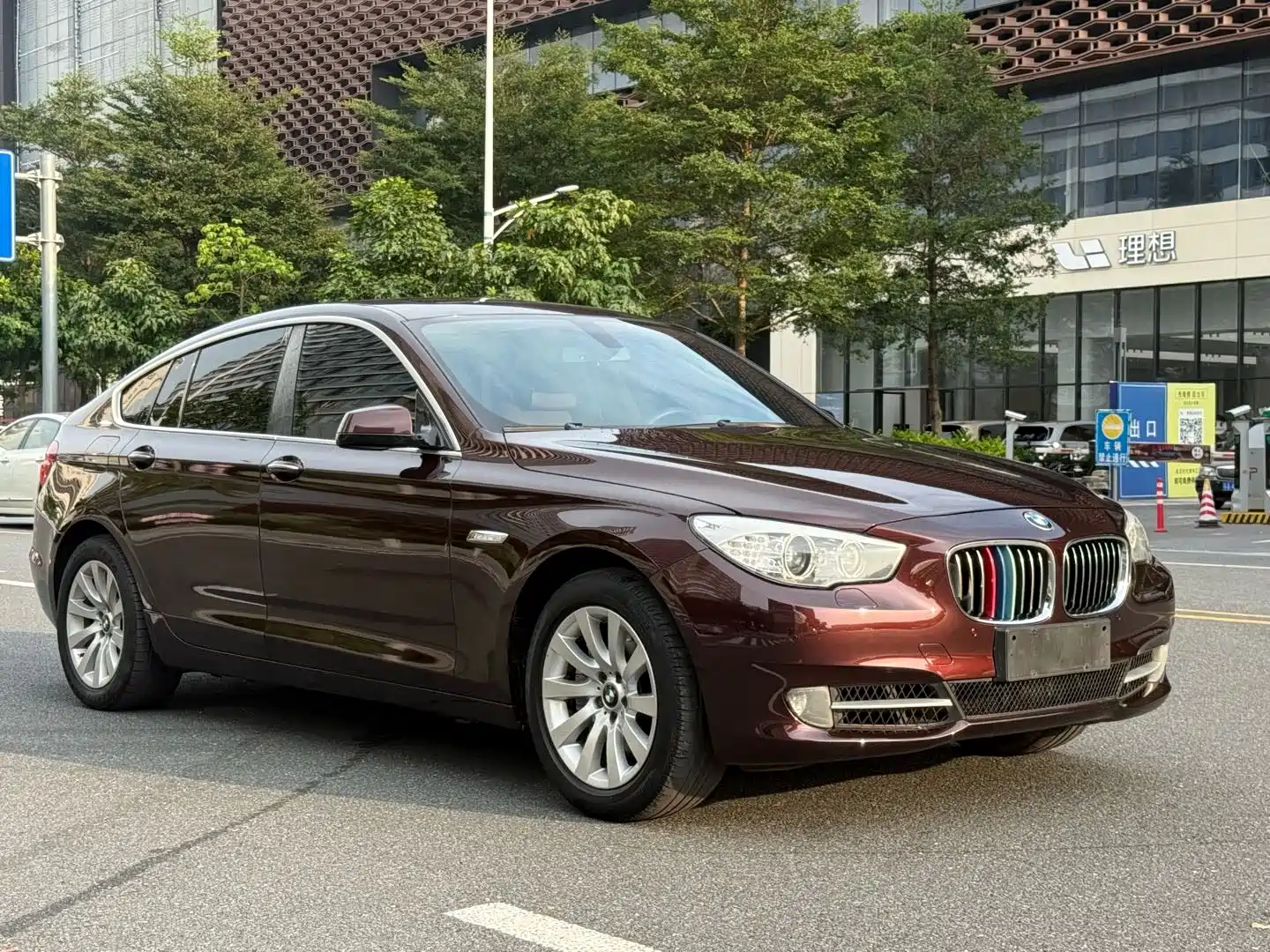 صورة 3 - BMW 5 Series GT