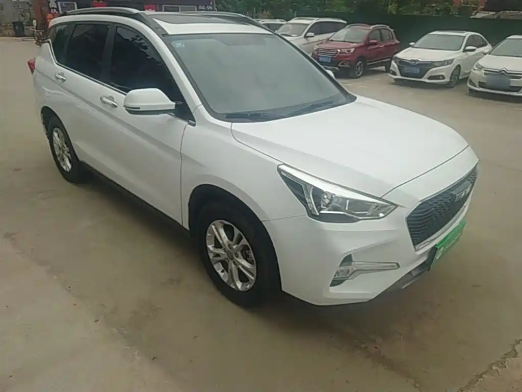 Haval M6 2017 1.5T Automatic 2WD Elite фото 4