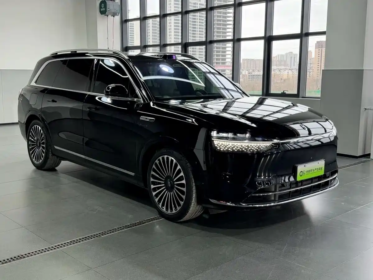 AITO Wenjie AITO M9 2024 Range Extender Max Edition 42kWh 6-seater фото 4