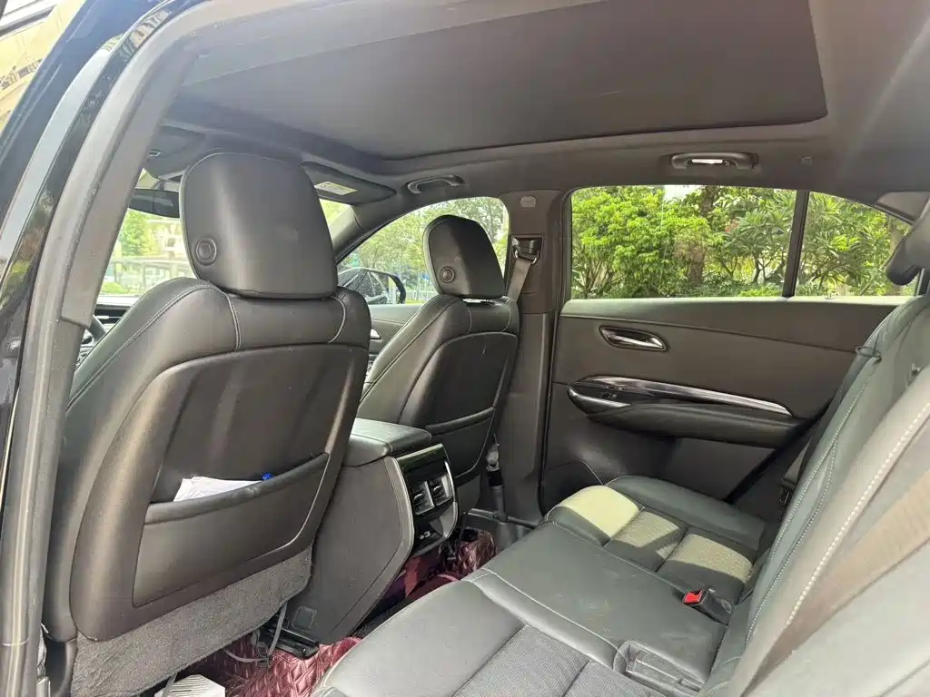Фото 5 - Cadillac XT4