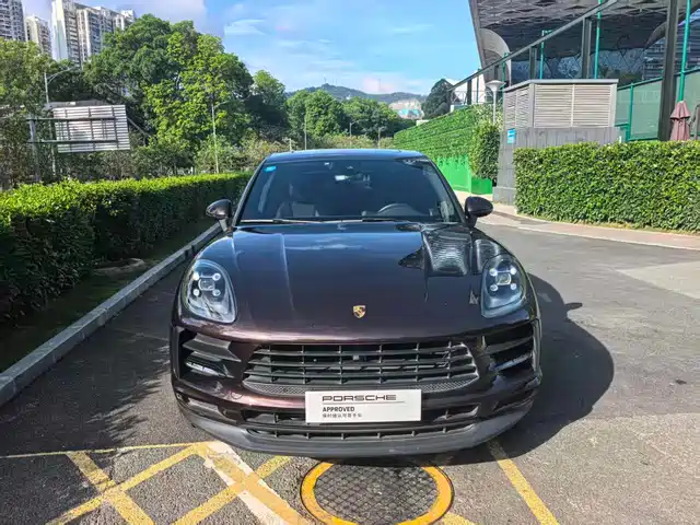 Porsche Macan 2018 Macan 2.0T — фото 2