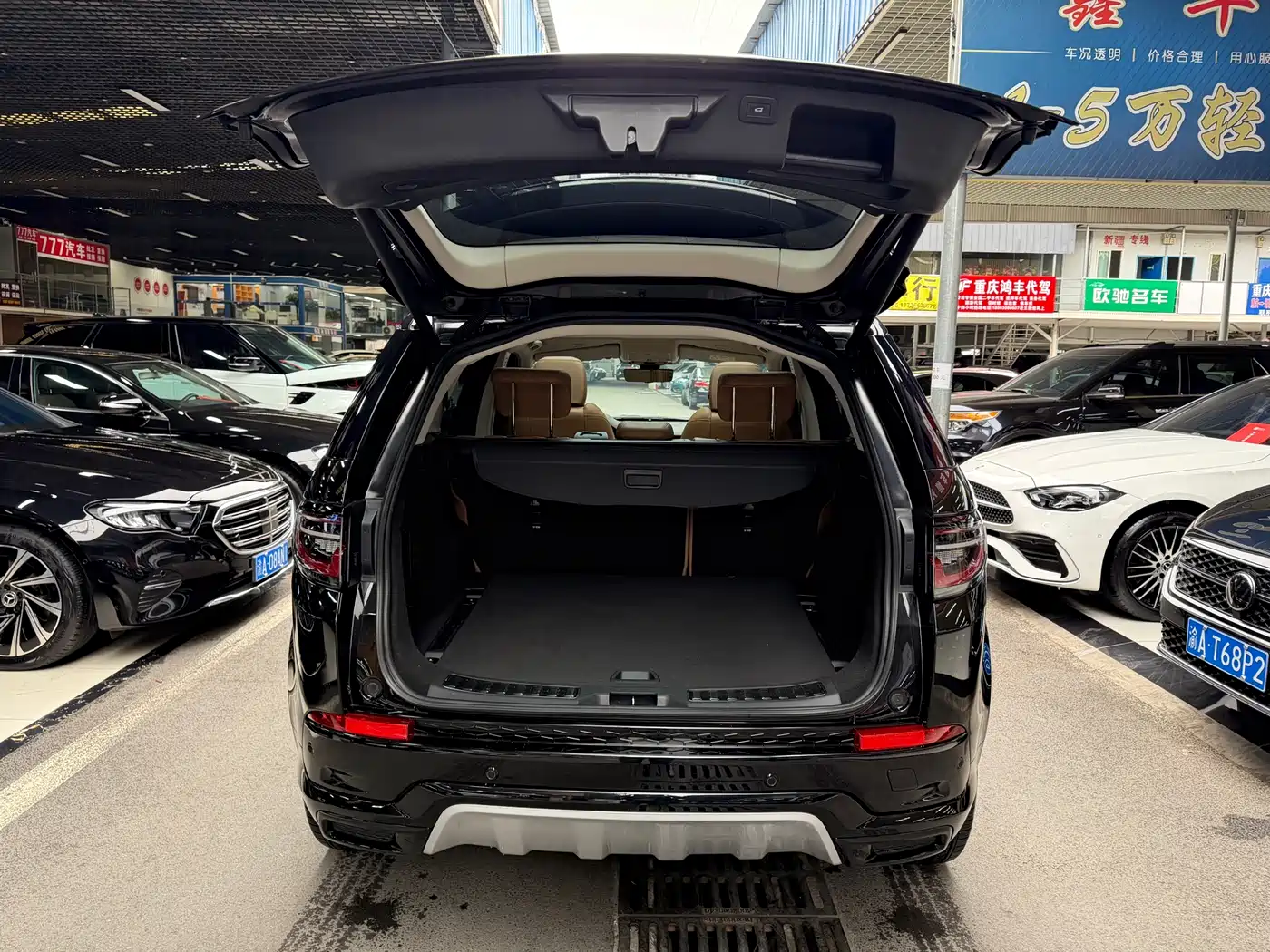Land Rover Discovery Sport 2024 Luxury Custom Edition фото 32