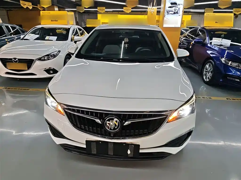 Buick Verano 2019 Sedan 15S Auto Leading фото 3