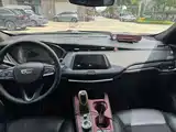 Фото 6 - Cadillac XT4