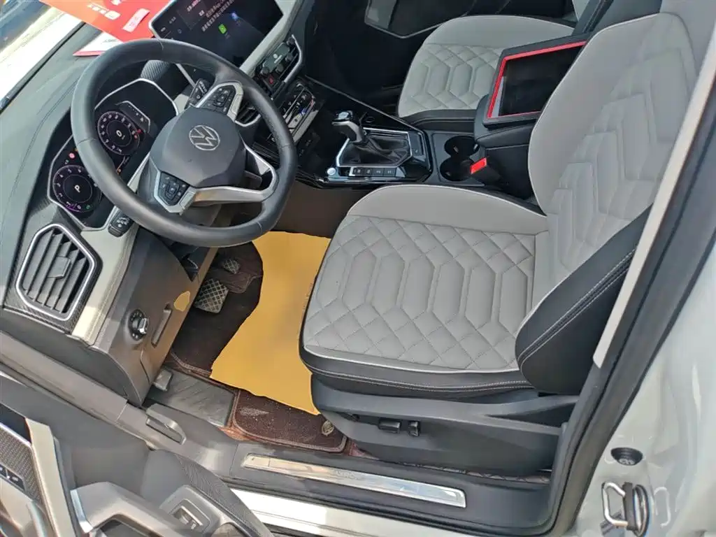 Volkswagen Tayron 2023 330TSI 2WD Luxury Plus Advanced Edition фото 15