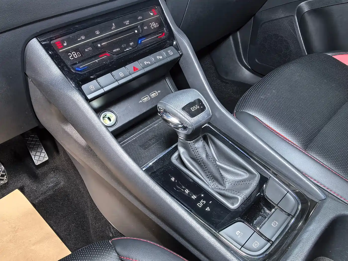 Škoda Karoq 2022 Facelift TSI280 Luxury Edition фото 14