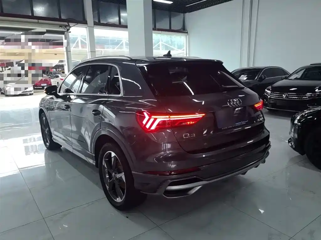 Audi Q3 2023 35 TFSI Fashion Dynamic Model (1.5T) фото 5