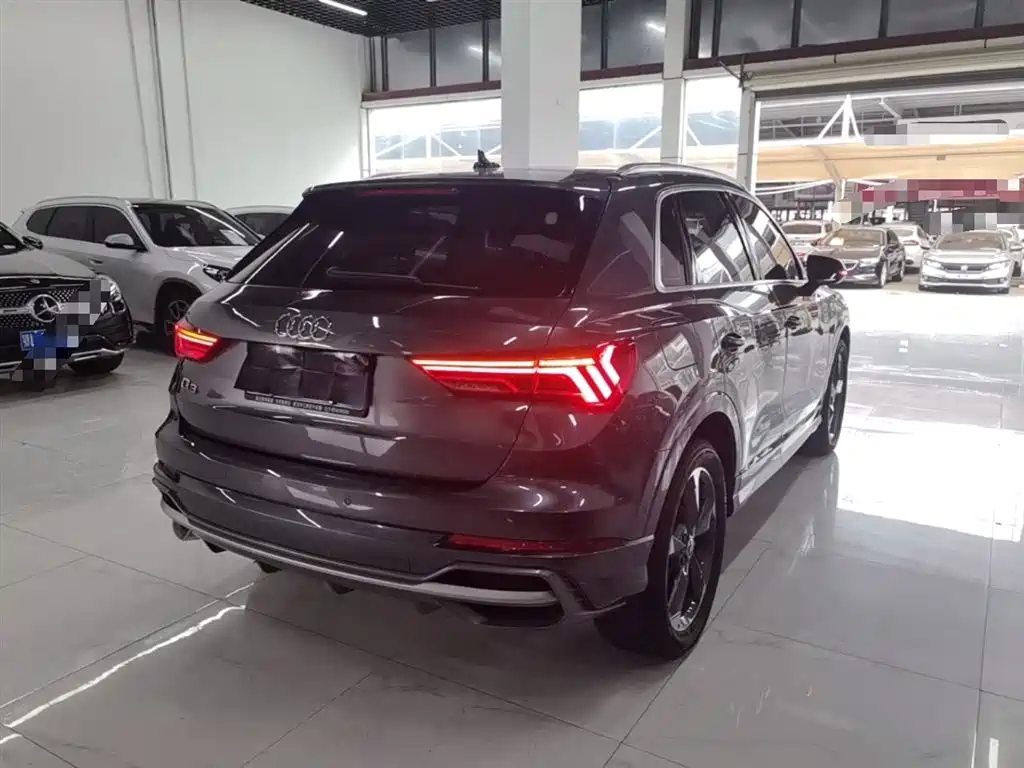 Audi Q3 2023 35 TFSI Fashion Dynamic Model (1.5T) фото 7