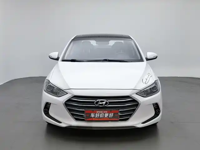 Hyundai Elantra 2016 Model 1.6L Automatic Smart Elite — фото 3