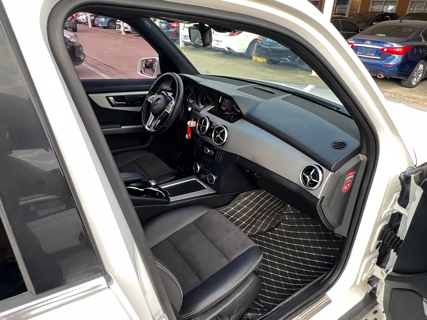 Mercedes-Benz GLK-Class 2015 GLK 260 4MATIC Fashion Ultimate Edition фото 17