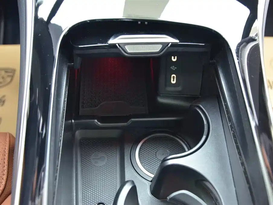 Mercedes-Benz GLC 2025 GLC 300 L 4MATIC Dynamic 5-seater фото 10