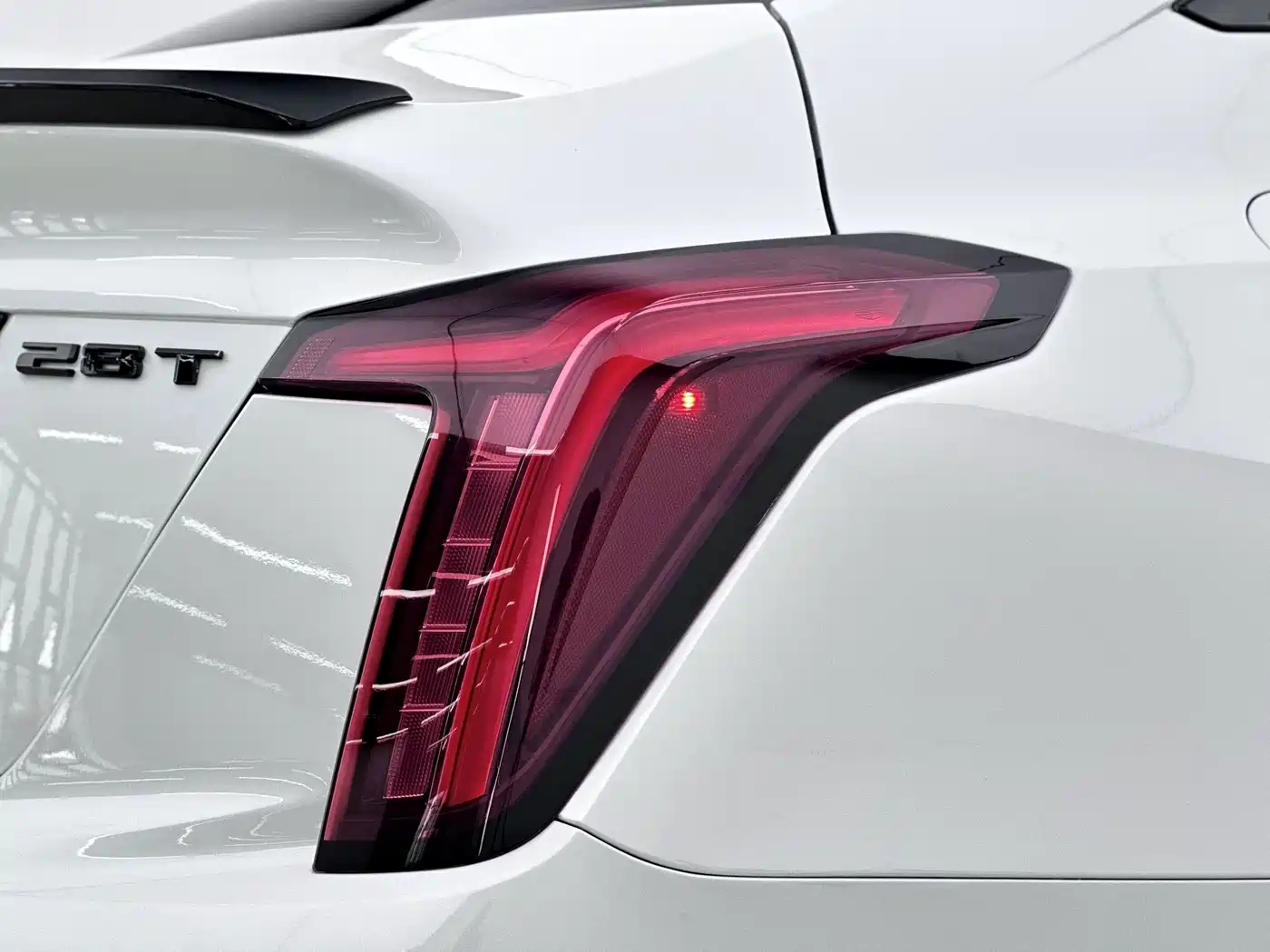 Cadillac CT5 2024 2024 28T Luxury Model Pro