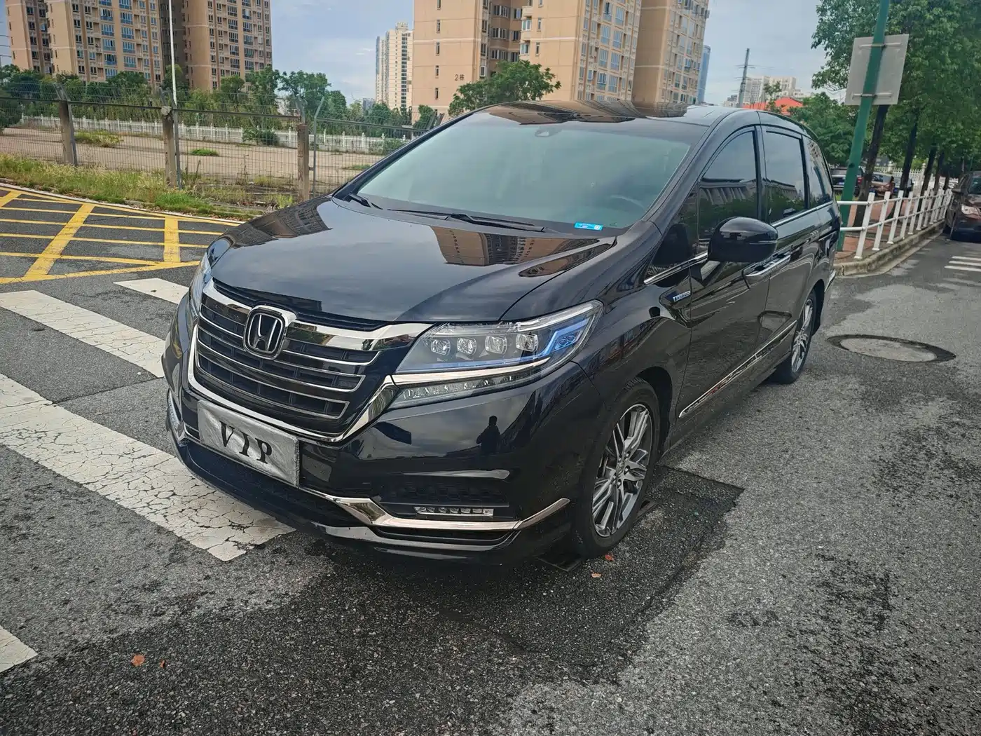 Honda Elysion 2019 2.0L Hybrid Luxury Edition