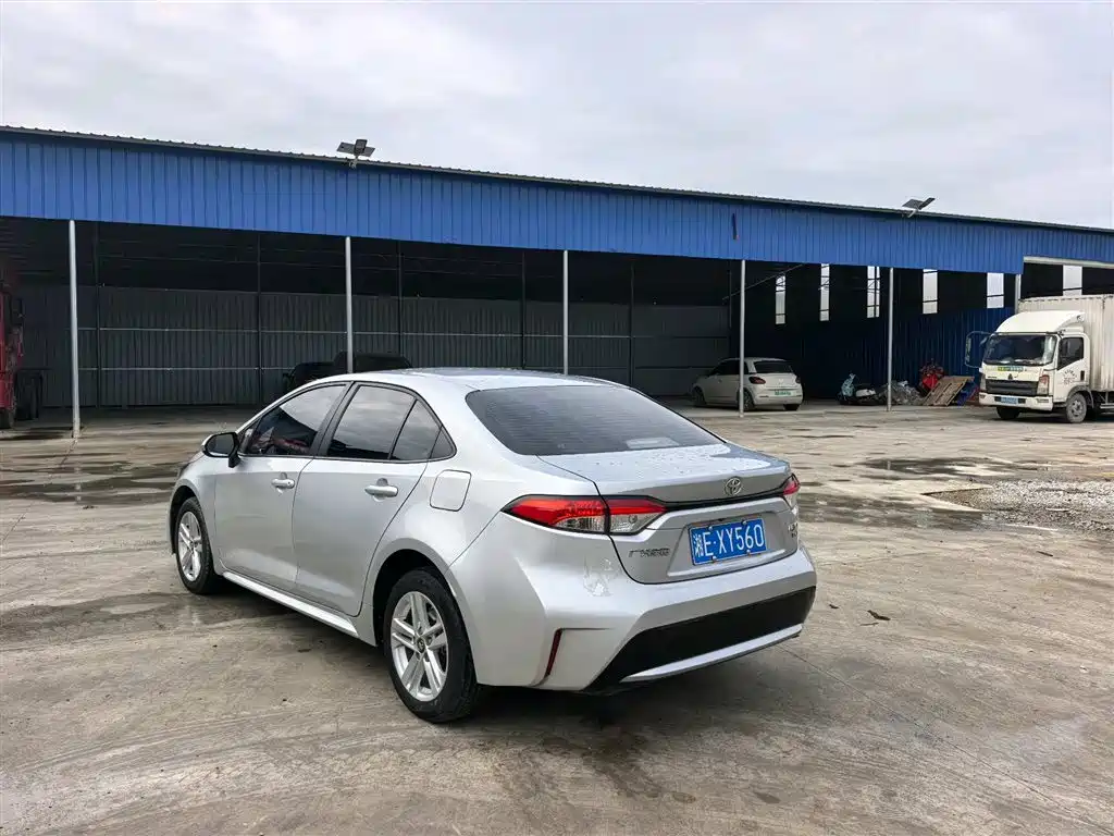 Toyota Levin 2021 185T CVT Sport Edition фото 5