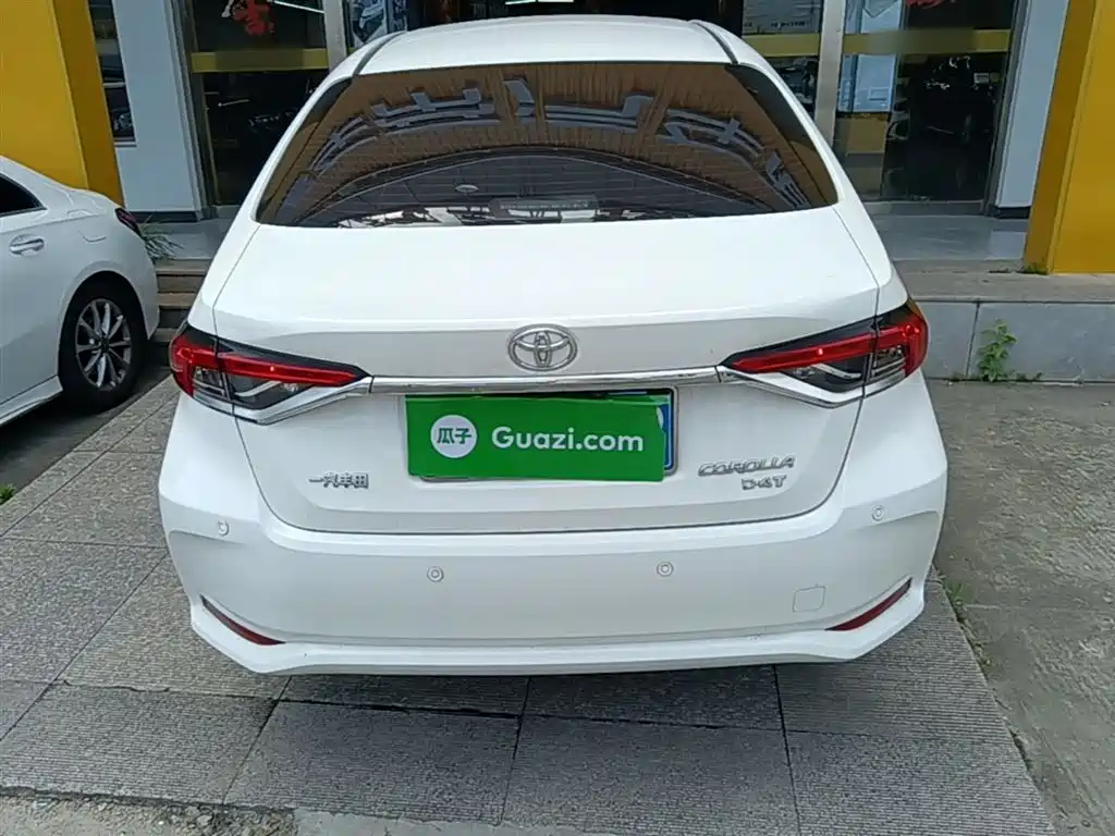 Toyota Corolla 2021 1.2T S-CVT Elite PLUS Edition фото 6