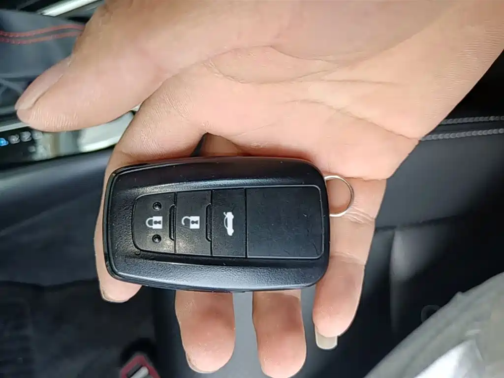 Toyota Corolla 2021 1.2T S-CVT Elite PLUS Edition фото 9