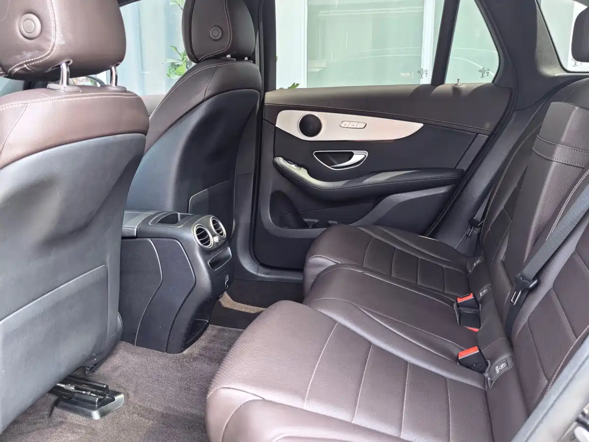 Mercedes-Benz GLC 2021 GLC 260 L 4MATIC Sporty фото 8