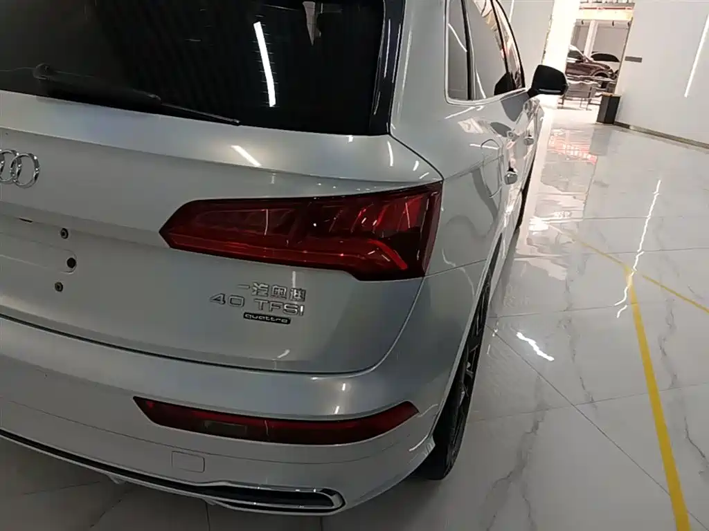 Audi Q5L 2018 40 TFSI Prestige Fashion (China V) фото 8