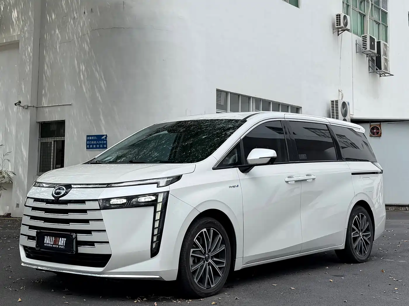 GAC Trumpchi Trumpchi E8 NEV 2024 — пригон из Китая