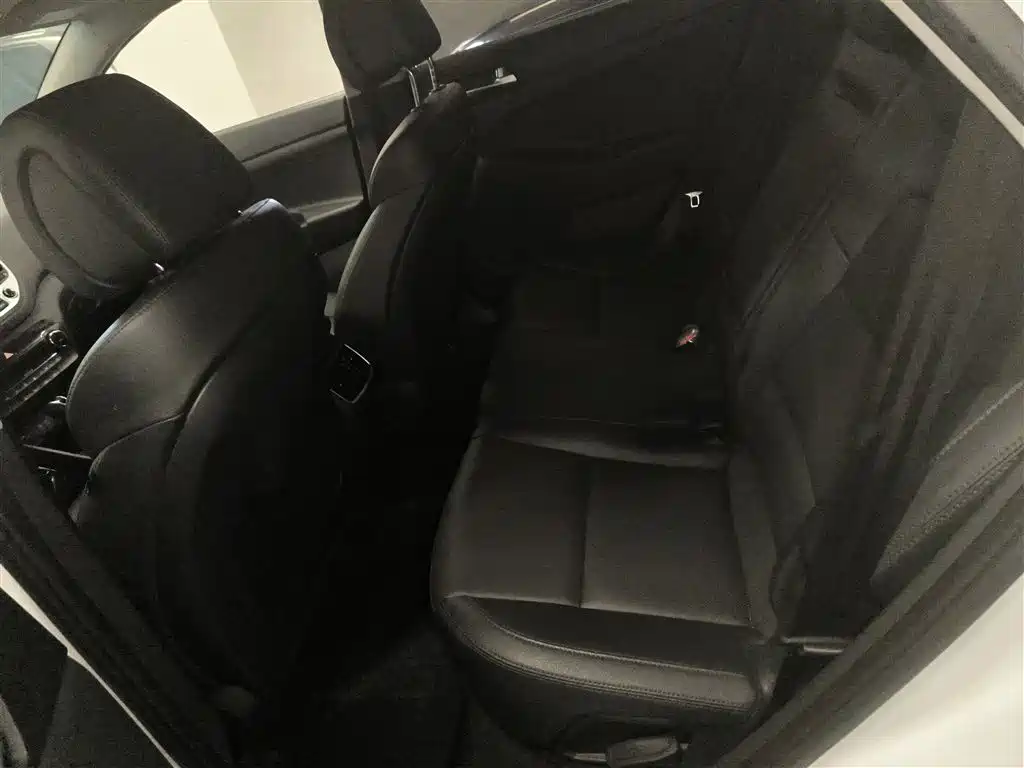 Hyundai Tucson 2018 1.6T DCT 2WD 15th Anniversary Special Edition фото 14