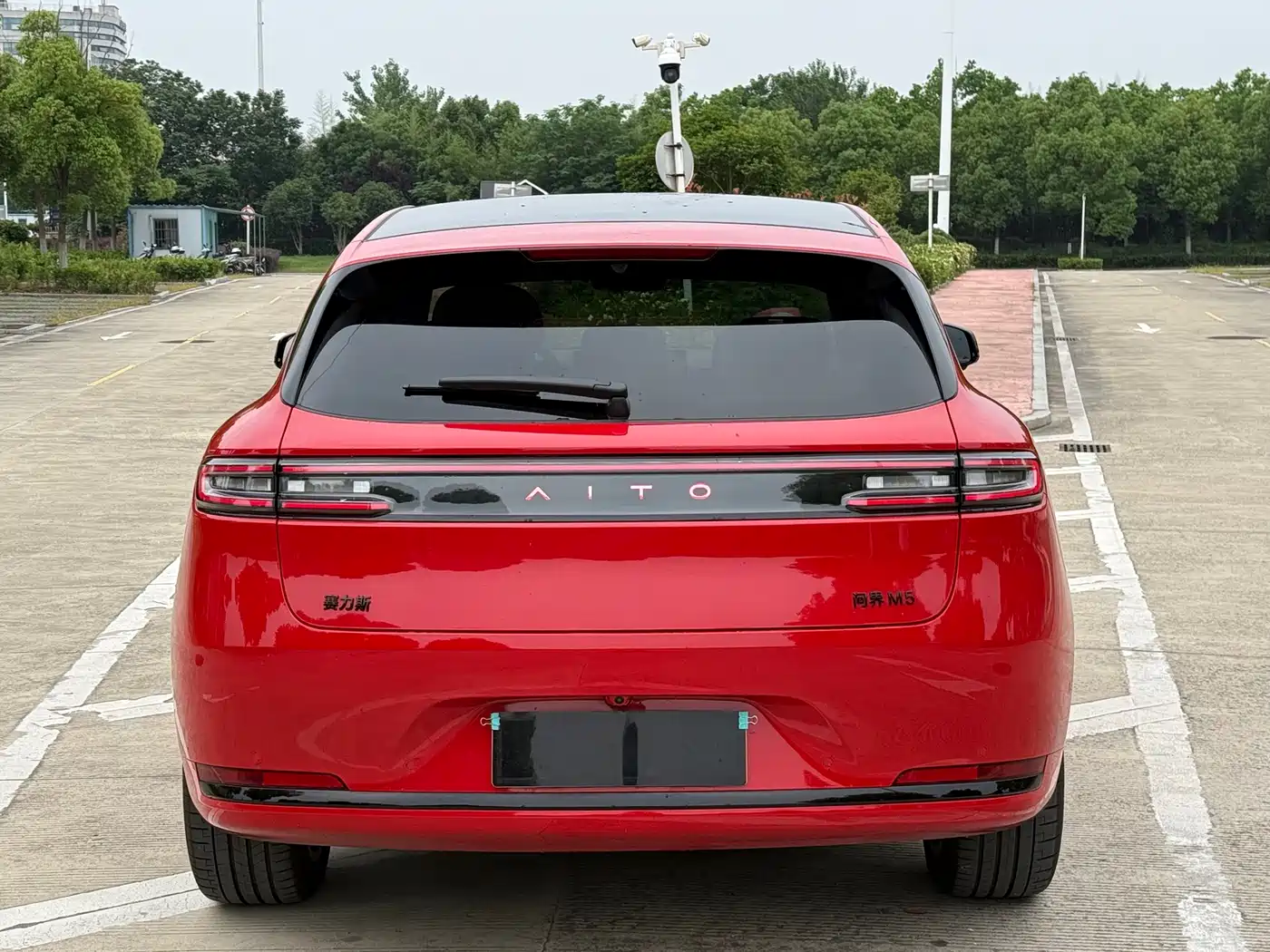 AITO Wenjie AITO M5 2025 Extended Range Ultra AWD фото 5